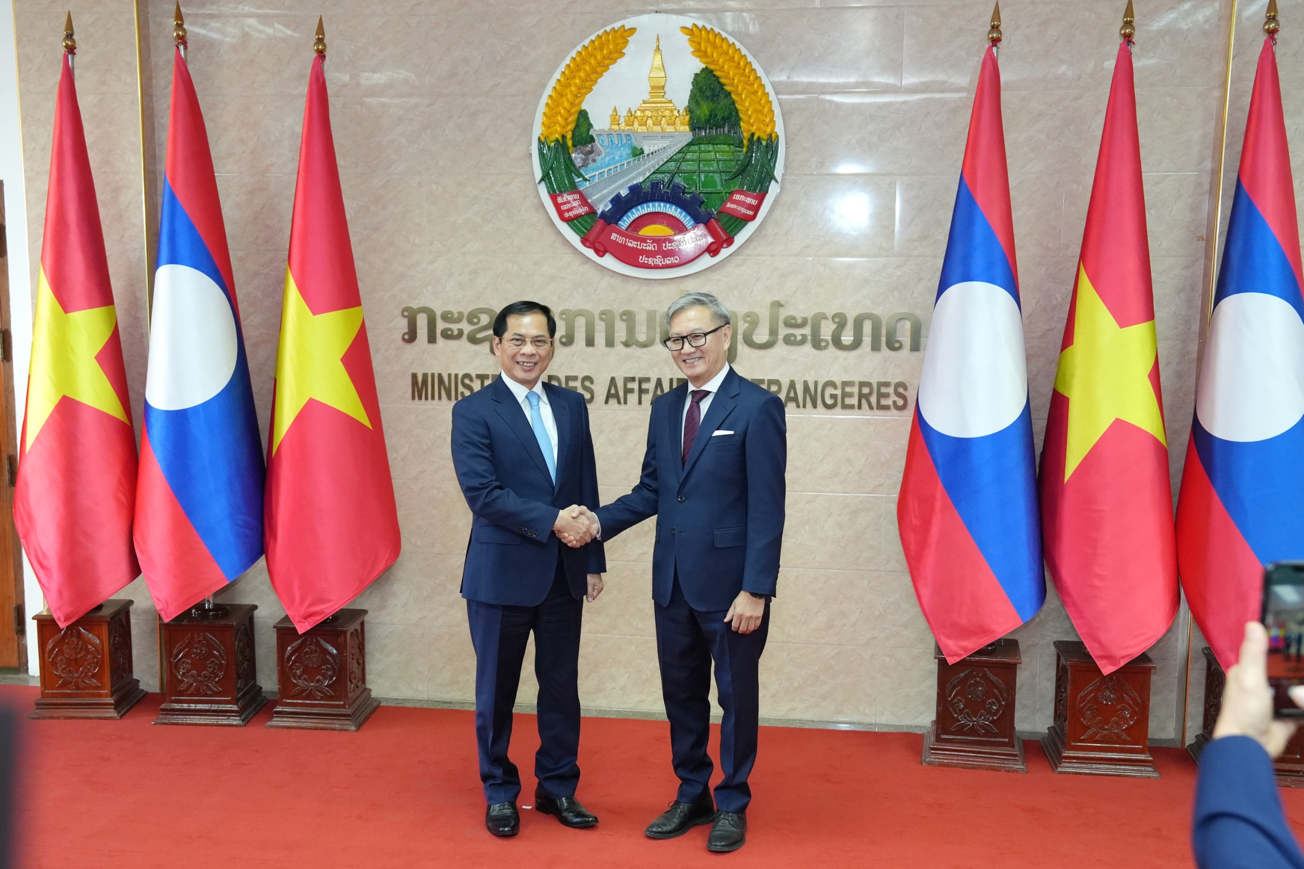 ກອງປະຊຸມປຶກສາຫາລືດ້ານການເມືອງ ຂັ້ນລັດຖະມົນຕີ ລະຫວ່າງ ສອງກະຊວງການຕ່າງປະເທດ ລາວ-ຫວຽດນາມ ຄັ້ງທີ 11